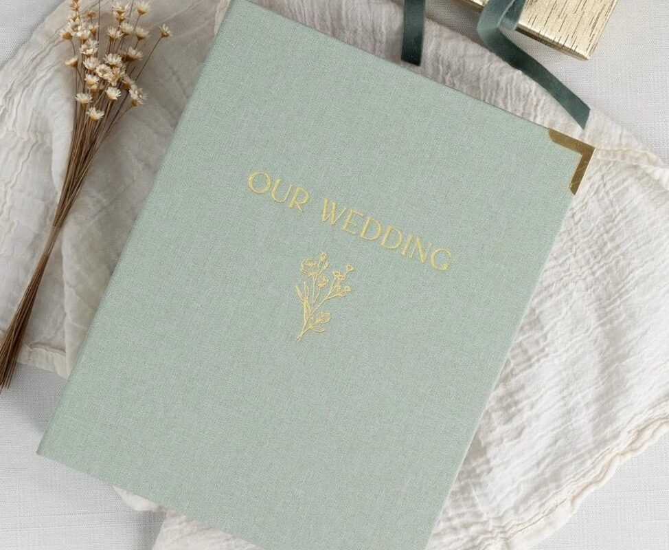 Charming Green Wedding Planner with Vintage Mini Notebooks — 👰 🍰 secret to staying productive