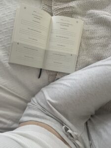 📍 📍 Clean Girl Aesthetic Gratitude Journal | Digital Design | stay inspired all year long