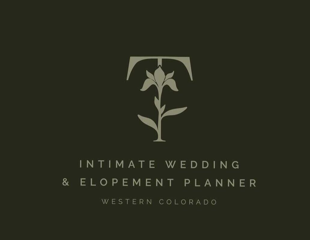 💎 🖌️ dream life manifestation: Floral Logo Design for Wedding Planners