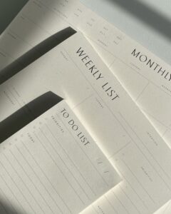 Organize Your Life: Monthly, Weekly, and Daily — 🪄 🎨 romanticize your routine