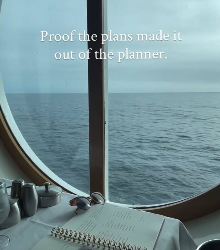 Plan Your Dream Trip with Custom Travel Planner Pages — 🎨 📍 romanticize your routine