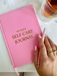 🍰 💌 romanticize your routine: Self-Love & Growth: Confidence, Gratitude, Productivity Tips