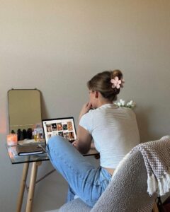 💌 👰 secret to staying productive: Spark Your Creativity with Clean Digital Design Elements