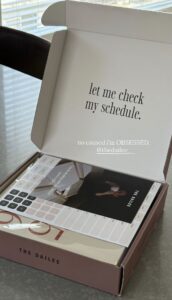 🌸 👰 secret to staying productive: 2025-2026 Daily Planner | Digital Design & Creative Assets