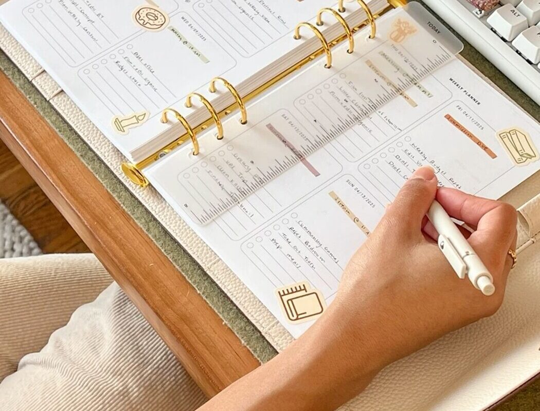 📅 🖇️ stay inspired all year long: Cozy Weekly Planner by Cozy K & STIL Classics
