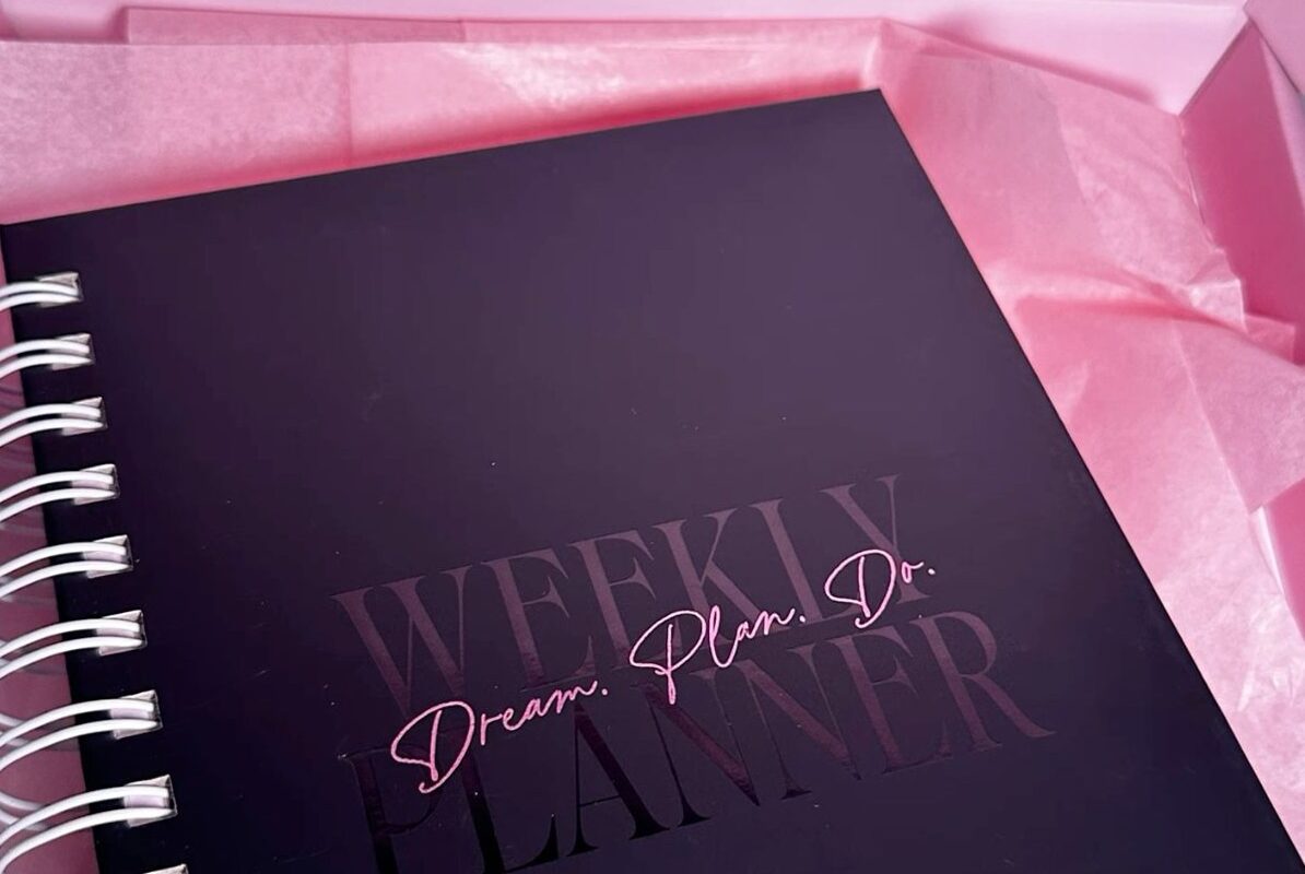 Wellness Journal for Mindful Growth & Self-Care — 💎 🌈 dream life manifestation