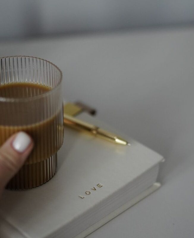 Aesthetic 2022 Daily Planner — My Profit Book Personalization — ✨ 🤍 romanticize your routine