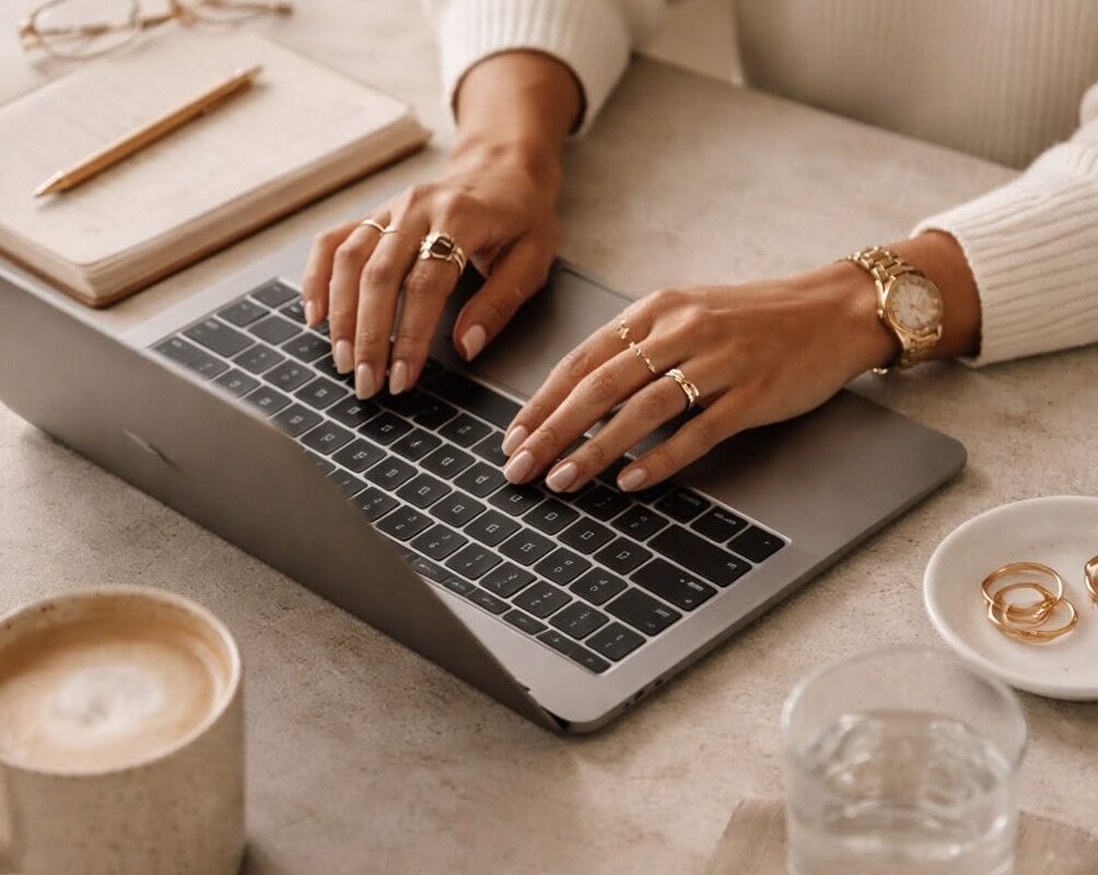 Aesthetic Work From Home Setup Clean Desk Cozy Home Office Productivity Vibes — 🌸 👰 stay inspired all year long