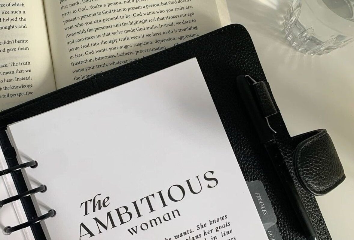 Business Aesthetics: Digital Design Inspiration for Planners & Creative Assets — 📍 🎨 romanticize your routine