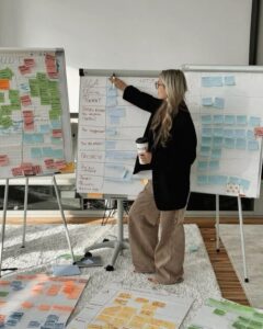 🤍 ✨ Creative Director Girl Boss | Digital Design & Planners | dream life manifestation