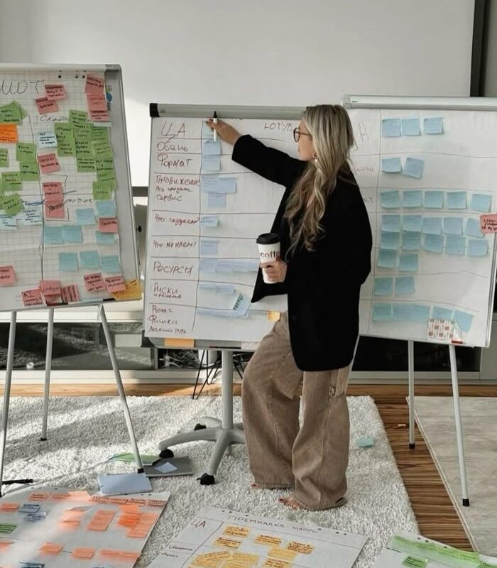 🤍 ✨ Creative Director Girl Boss | Digital Design & Planners | dream life manifestation