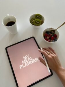 📝 📊 Creative Meal Plan Board Cover Design | dream life manifestation