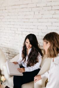 🥂 💌 Pros and Cons of Hiring a Wedding Planner | Whatever is Lovely | dream life manifestation