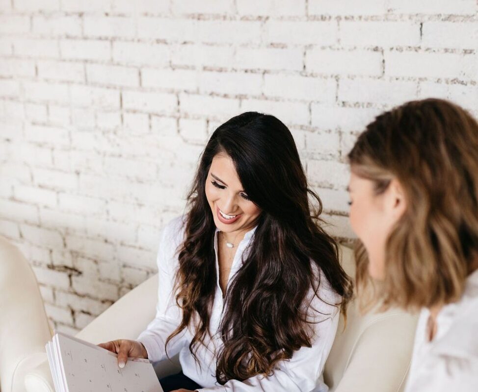 🥂 💌 Pros and Cons of Hiring a Wedding Planner | Whatever is Lovely | dream life manifestation