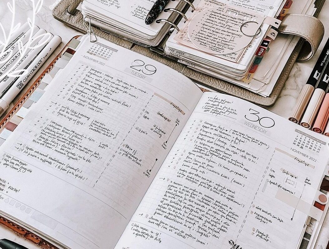 Saturday Stationery Study Session: Digital Design Inspiration — 📁 🖇️ stay inspired all year long