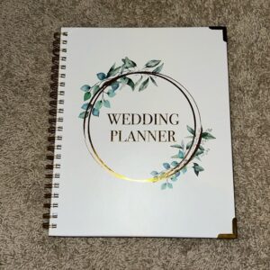 📊 🖇️ stay inspired all year long: Elegant Gold Spiral Wedding Planner for Seamless Planning