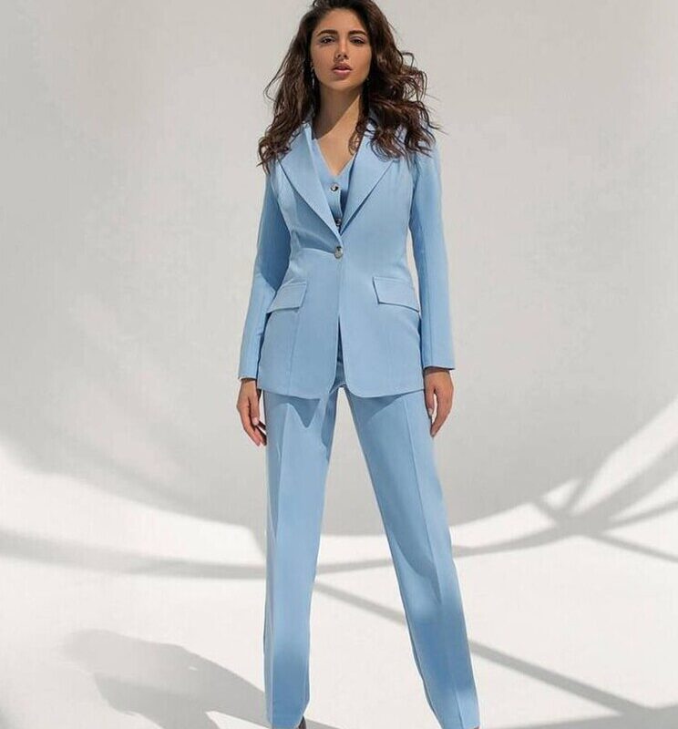 🌿 🌿 stay inspired all year long: Bridesmaid Pantsuits: 18 Major Serves for Your Wedding Design