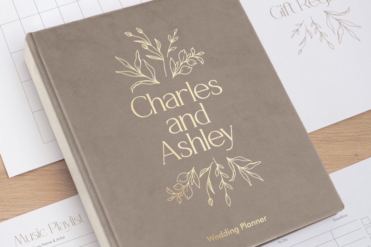 Velvet Wedding Planner | Personalized Bride Notebook | Engagement Gift | Elegant Organizer — 🪄 🎨 stay inspired all year long